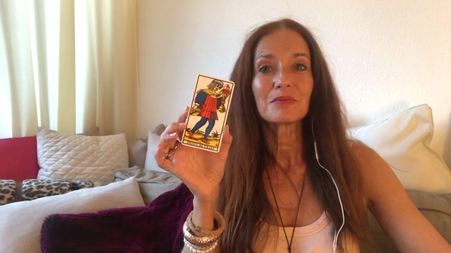 Clin d'oeil tarot-intuitif avec Hélène Scherrer de la Communauté ClairConscience