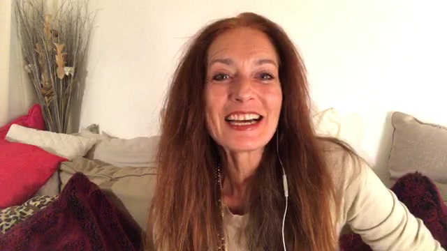 Hélène Scherrer de la Communauté ClairConscience-Tarot de Marseille-Intuition-Hypersensibilité