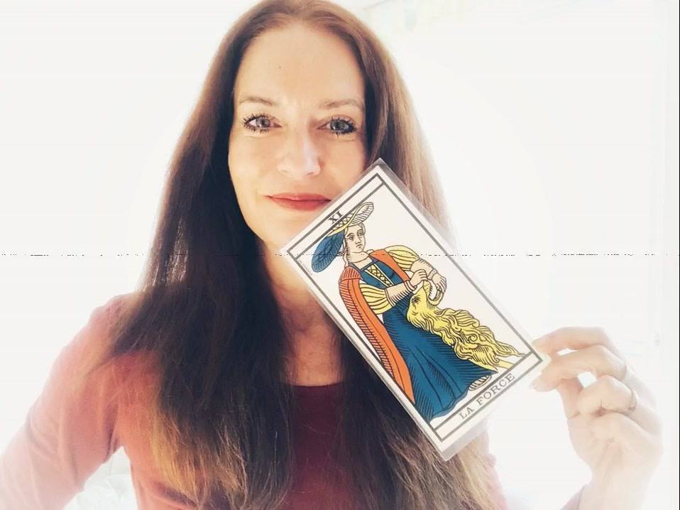 confiance en soi, estime de soi, intuition, tarot de marseille, hélène scherrer, tarot intuitif, école de tarot, apprendre le tarot